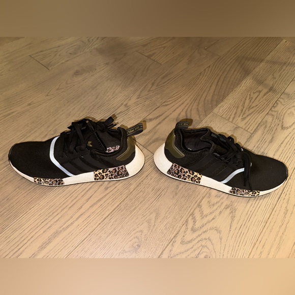 Adidas NMD R1 Sneakers in Black Leopard - Picture 15 of 16